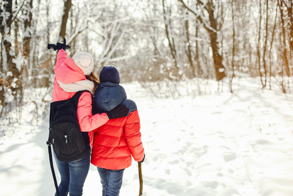 come vestirsi in montagna per un trekking in inverno