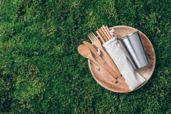 stoviglie riutilizzabili per picnic ecologico